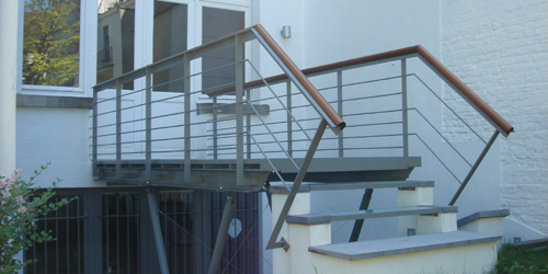 Réalisation d'une passerelle pour une maison à Etterbeek (2004)